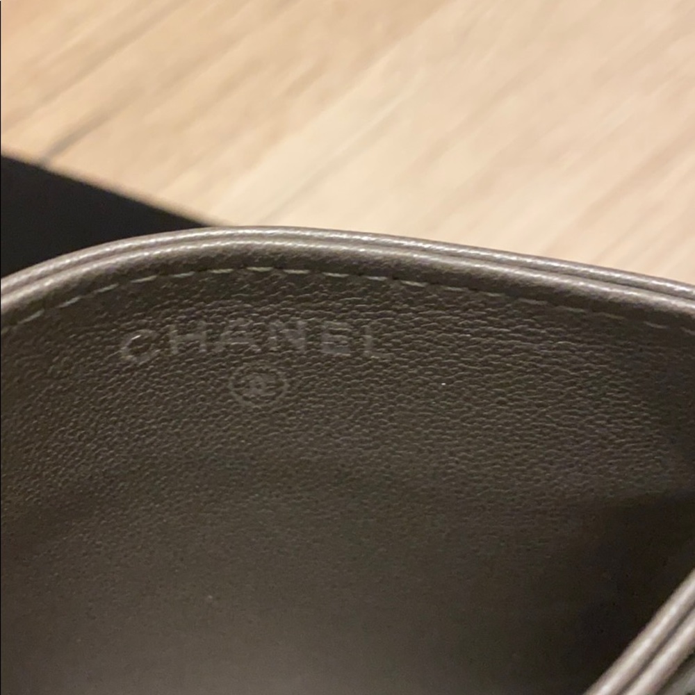 Chanel Stringray Cardholder - Picture 10 of 10